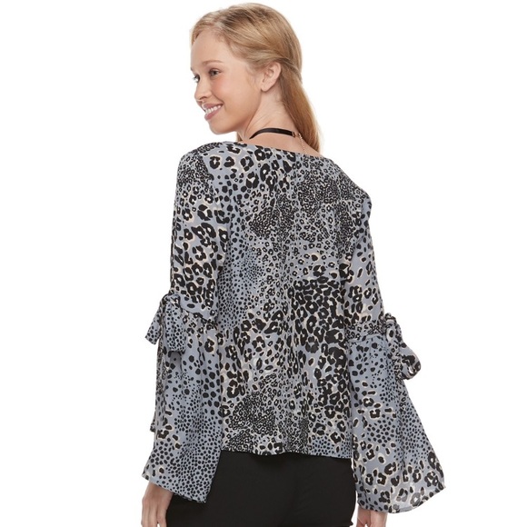 w/TAGs Leopard Skin TIE Sleeve V-Neck BLOUSE TOP - Picture 2 of 7